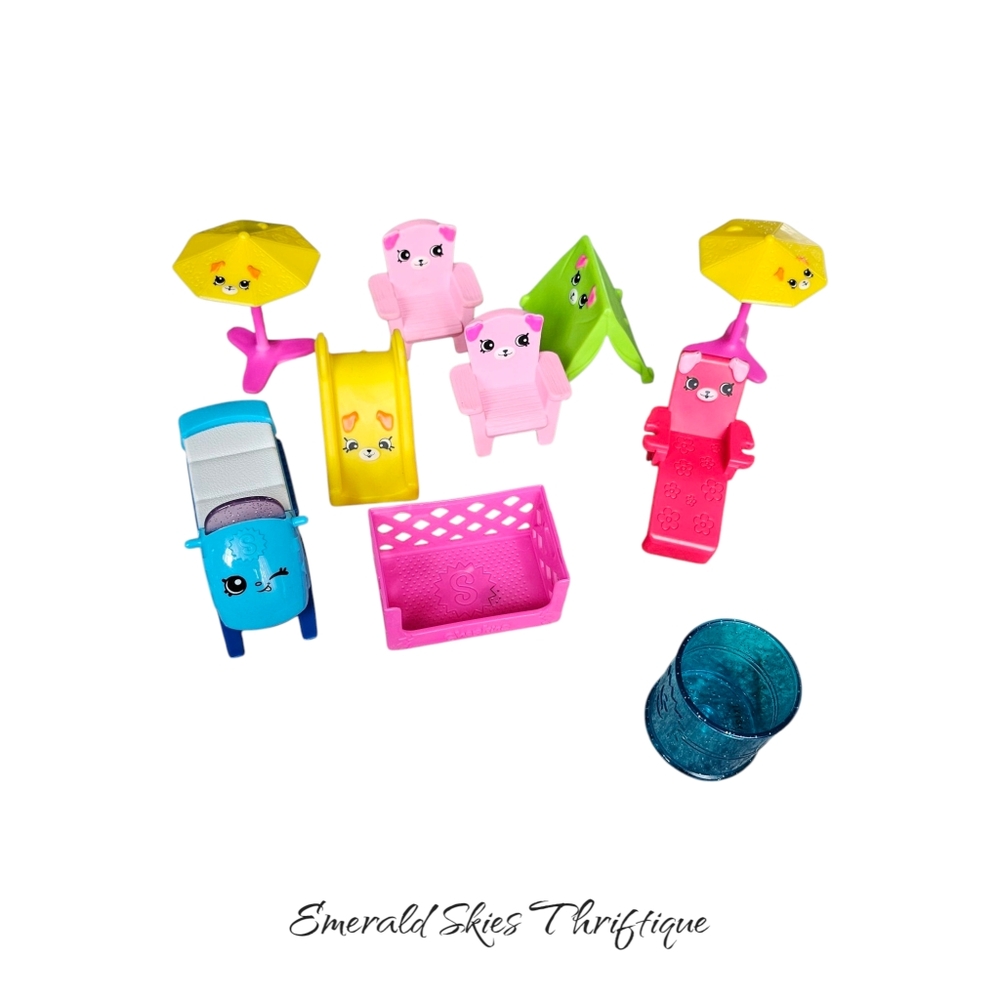 Mixed Lot 11 Pieces Shopkins Mcdonalds Furniture Accessories free ship